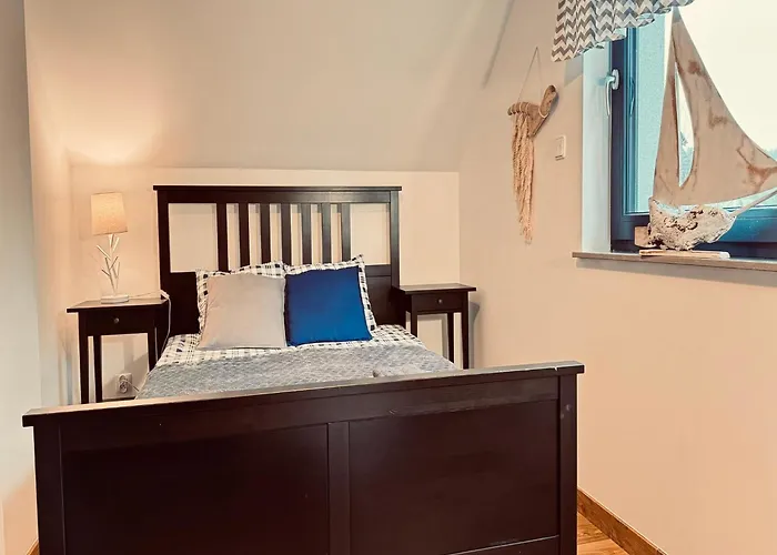 Dom wakacyjny Home, Sea, Jacuzzi, For 3 People